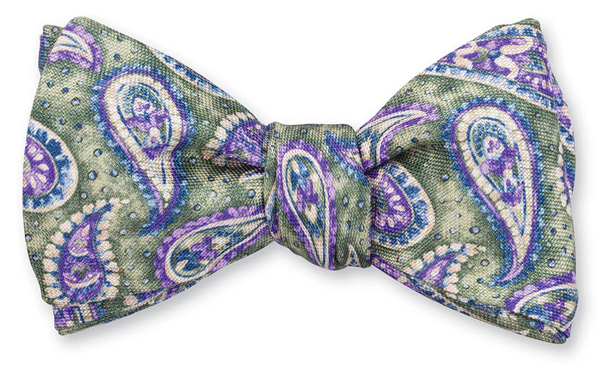 Green Bernadette Pine Bow Tie