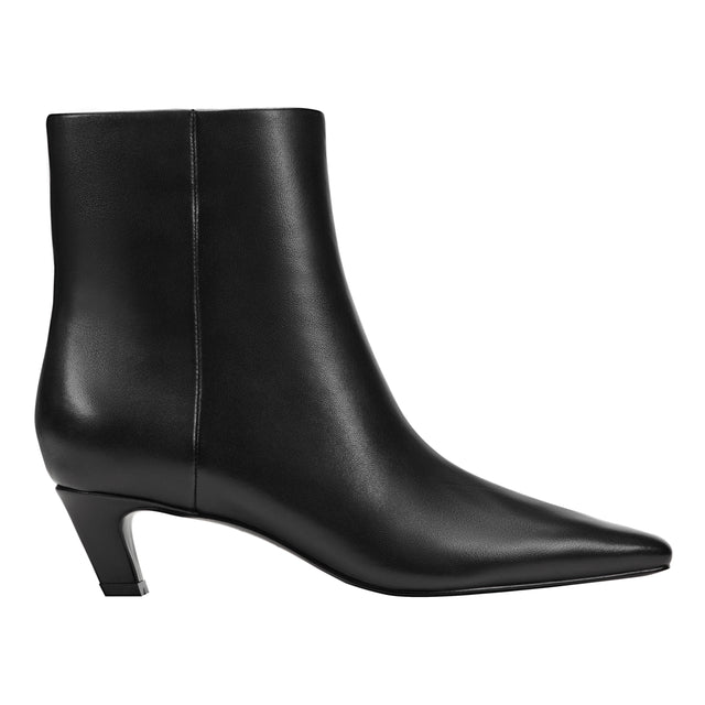 Danai (Black)